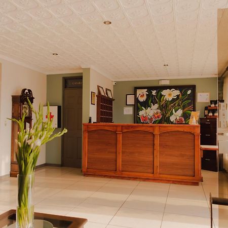 Hotel Y Restaurante El Guarco Cartago Ngoại thất bức ảnh