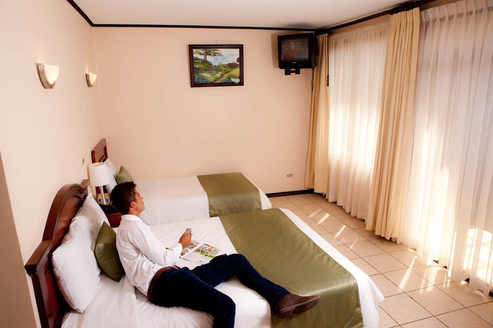 Hotel Y Restaurante El Guarco Cartago Ngoại thất bức ảnh