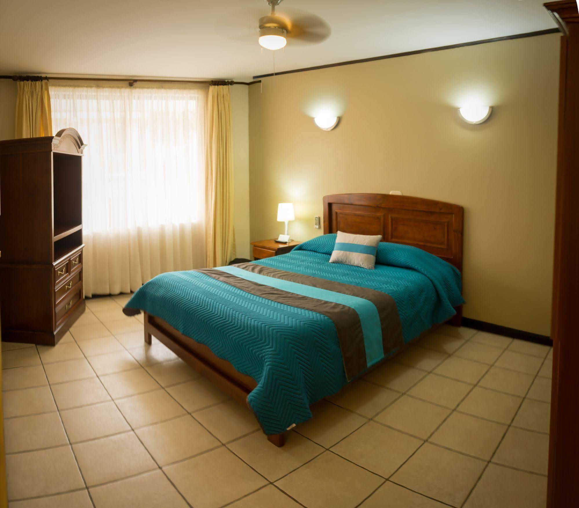 Hotel Y Restaurante El Guarco Cartago Ngoại thất bức ảnh