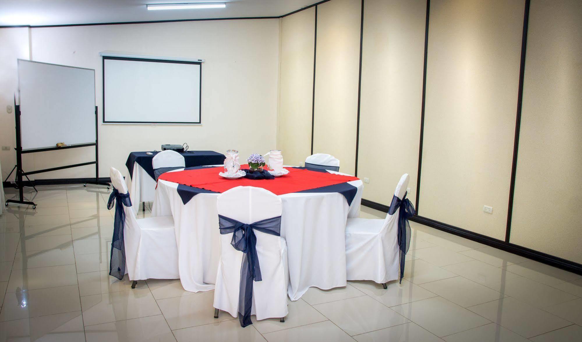 Hotel Y Restaurante El Guarco Cartago Ngoại thất bức ảnh
