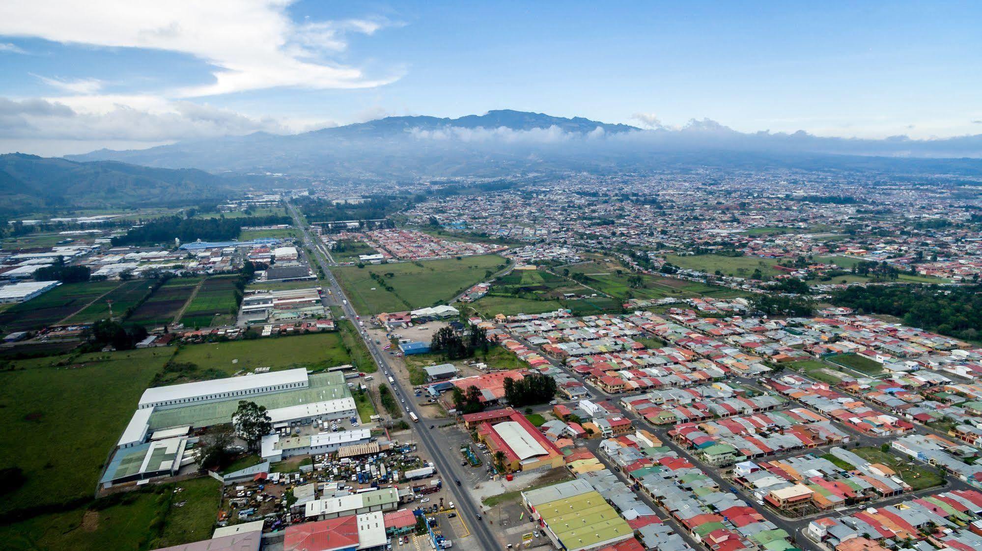 Hotel Y Restaurante El Guarco Cartago Ngoại thất bức ảnh